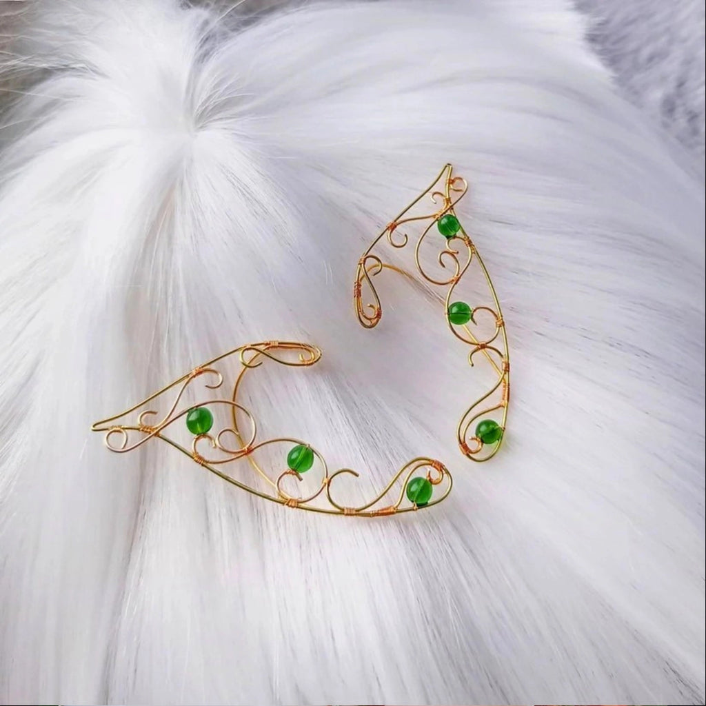 Ear Cuff Elfo con filo dorato e perline verdi