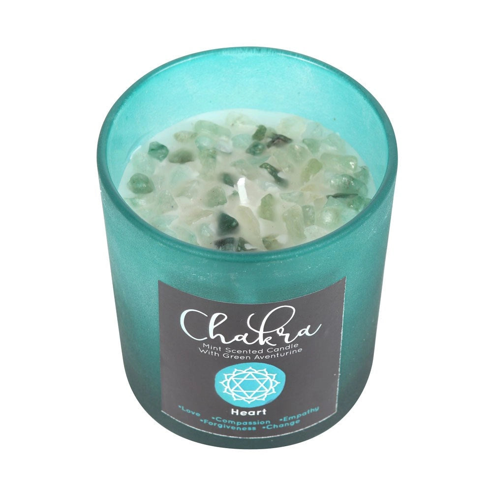 Candela per il Chakra del Cuore profumata alla Menta con chips di cristallo di Avventurina Verde