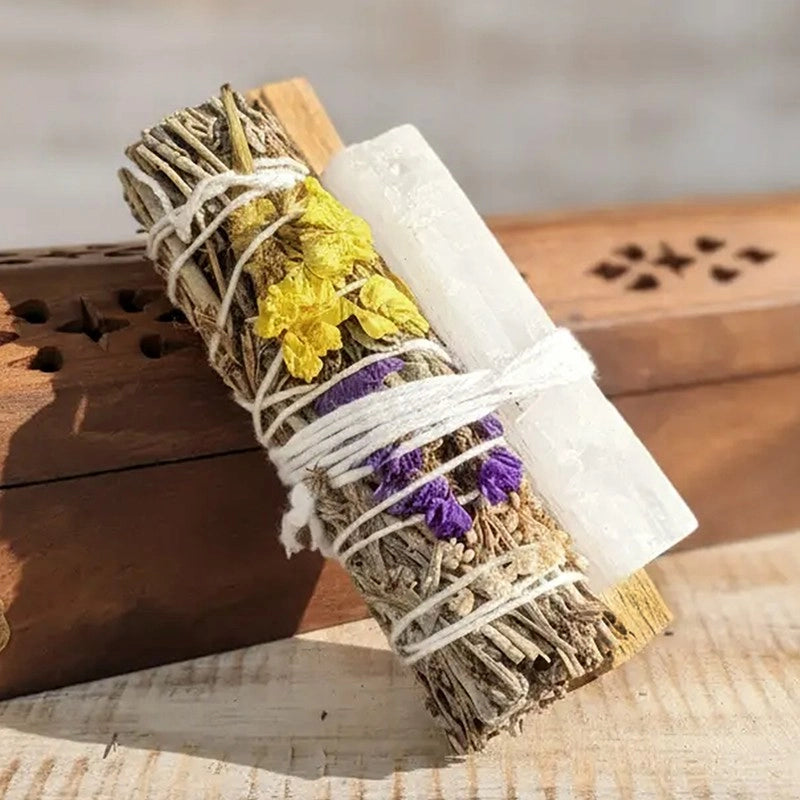 Smudge Stick Palo Santo con Cristallo di Selenite