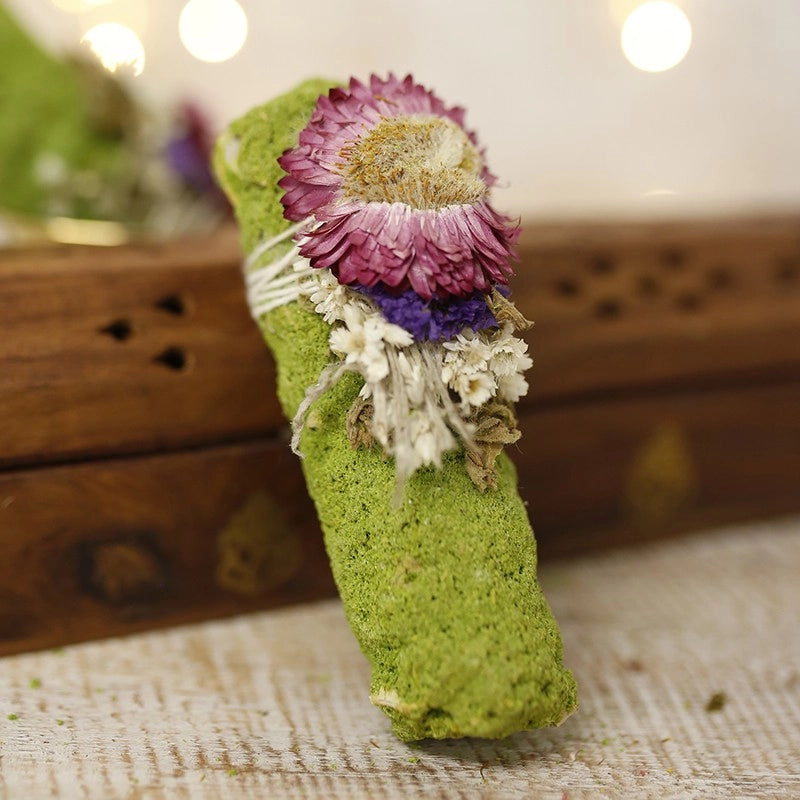 Smudge Stick di Salvia Bianca, Erba Limone, Sinuata e Verbascum